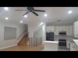 6216 N Fairfield Ave APT 3, Chicago, IL 60659