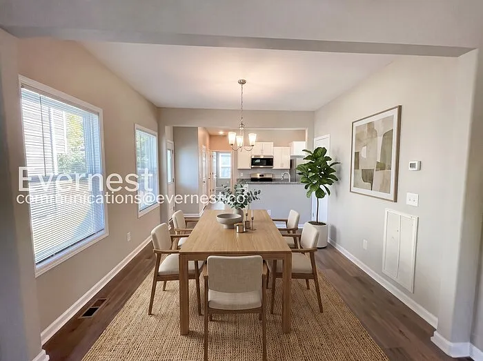 3 bed, 2.0 bath, 1200 sqft, $1,425 — Photo 4