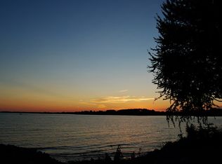 210 W Paces Rd, Mooresville, NC 28117