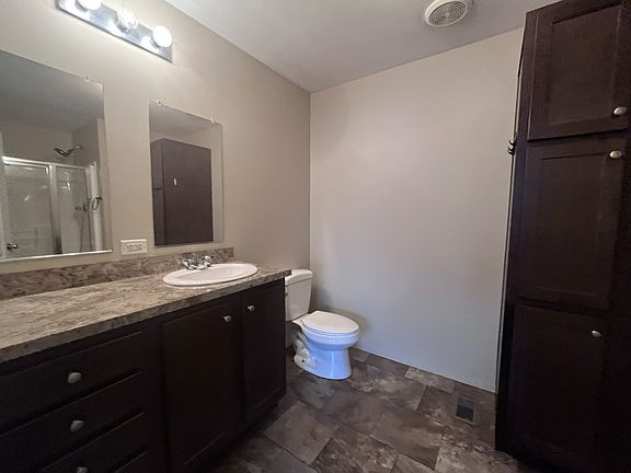 5th image of 5079 Dewbury Ct #324