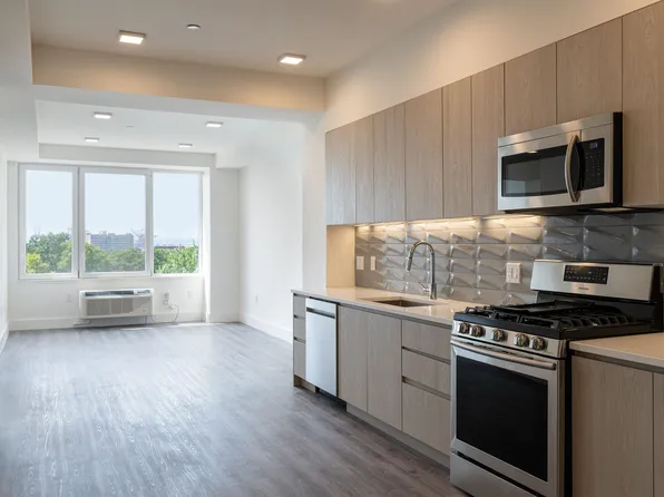 477 Broadway image 4 of 12