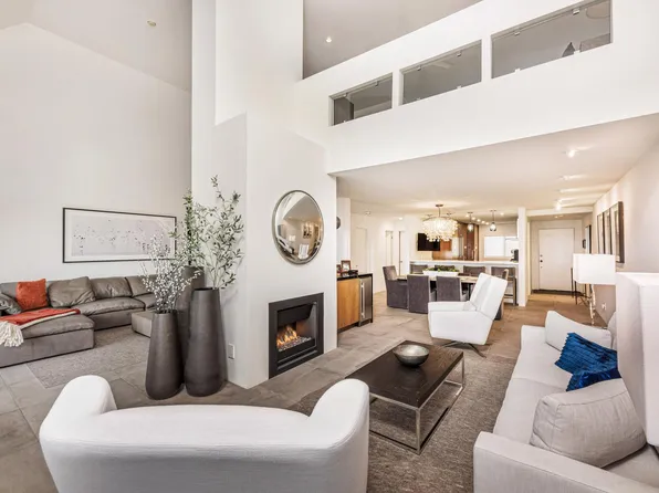 700 Esplanade APT 36, Redondo Beach, CA 90277