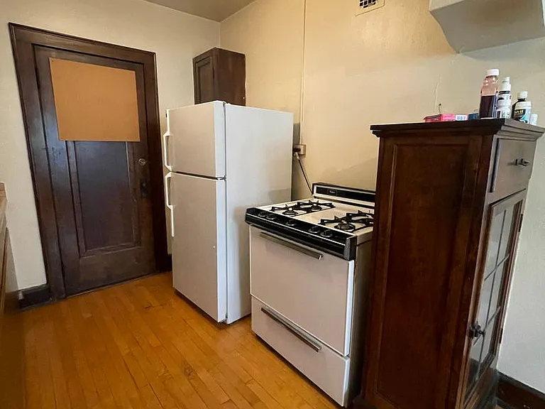 2637 N Cramer St — Photo 8