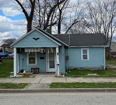 2nd image of 405 Margaret St