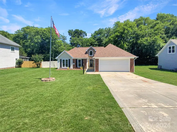 4660 Falcon Chase Dr SW, Concord, NC 28027