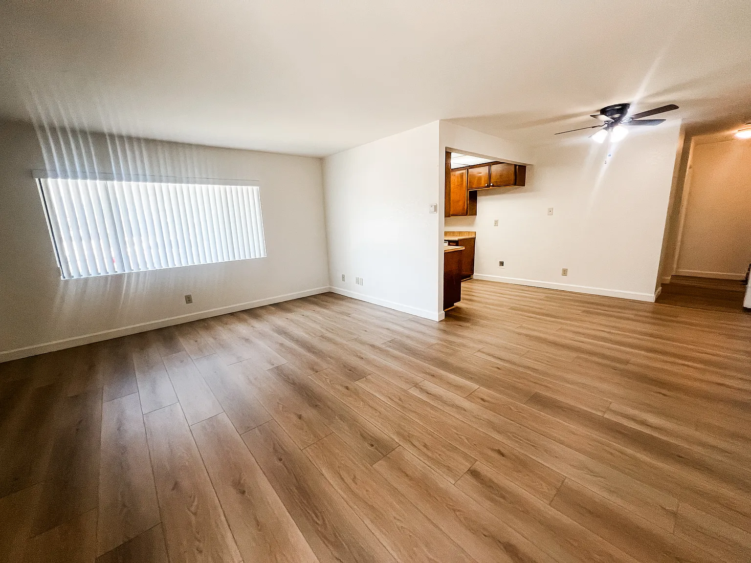2 bed, 1.5 bath, 985 sqft, $2,950 — Photo 3