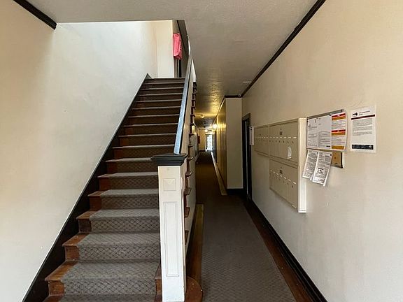 3rd image of 1316 Lemoyne St #10