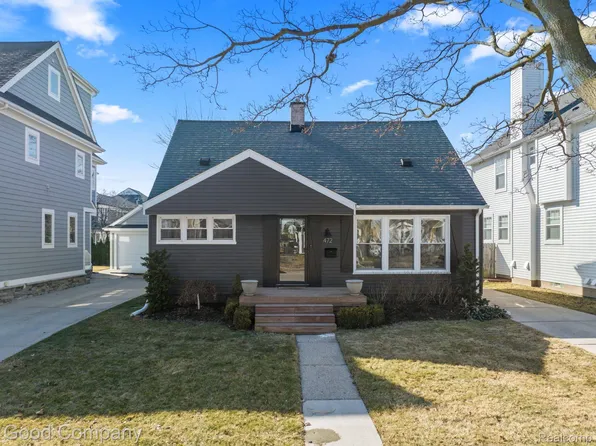 472 Bennaville Ave, Birmingham, MI 48009
