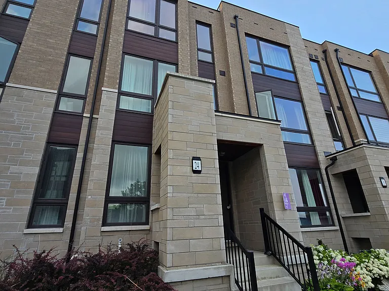 24 Rumney St — Photo 1