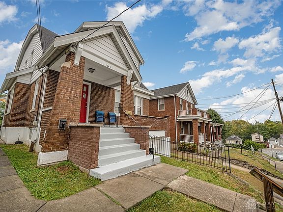 4th image of 1743 Iliff Ave