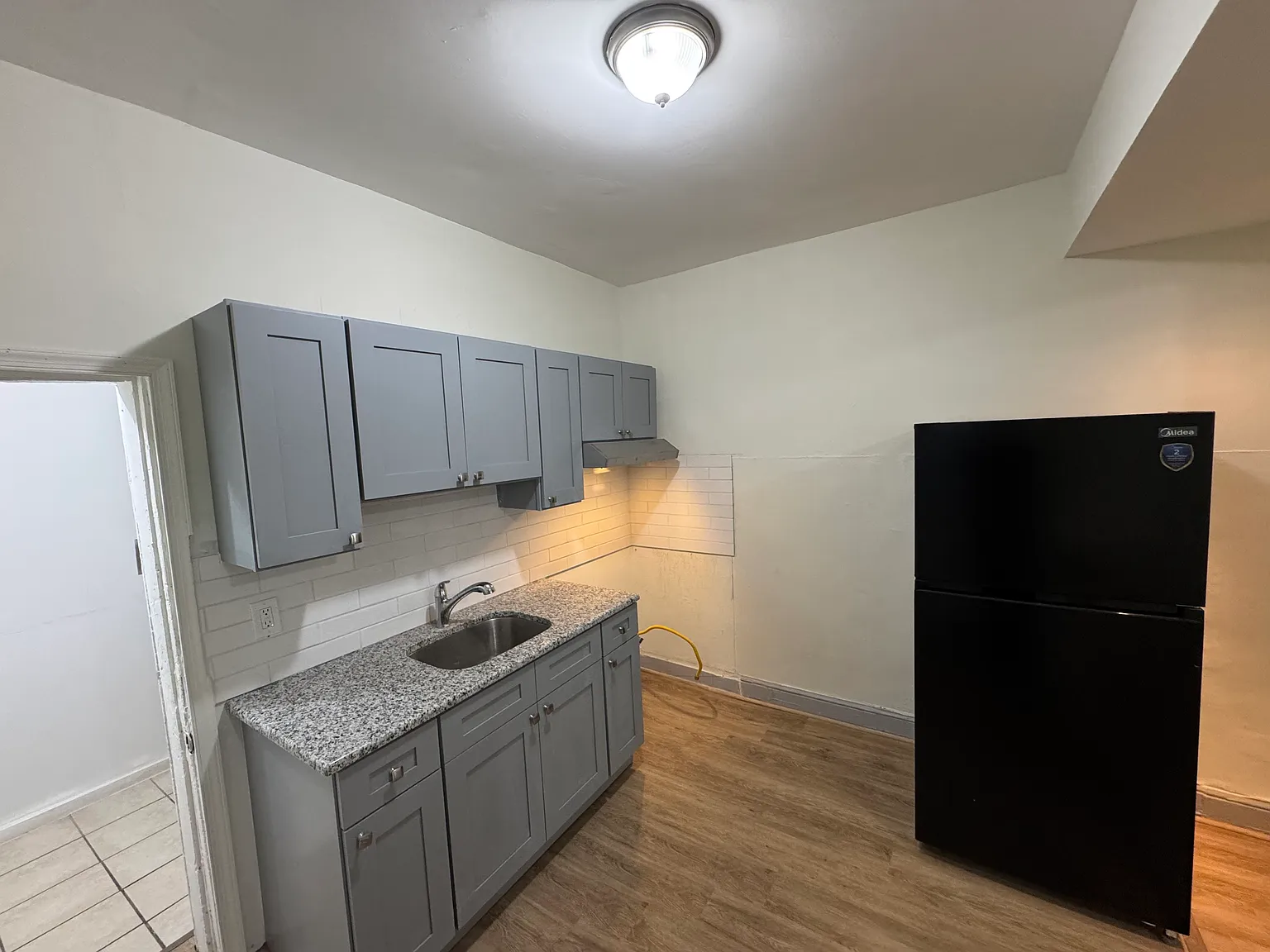 3 bed, 948 sqft, $1,250 — Photo 4