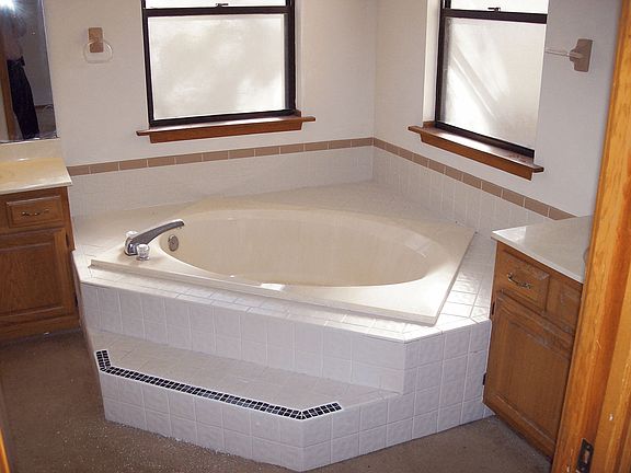 Garden Tub