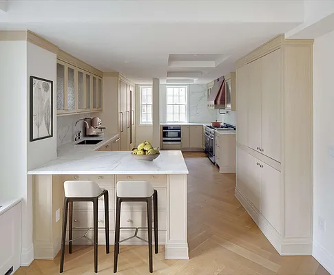 Sold by Stribling | media 16