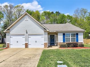 504 Gwynnes Way, Opelika, AL 36804