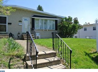 1063 Surrey Rd, Philadelphia, PA 19115