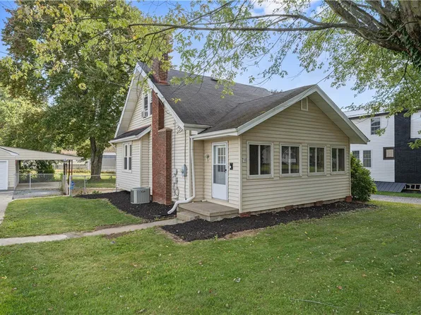 718 Mercer Rd, Beaver Falls, PA 15010
