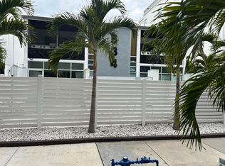 534 4th Ave S APT 2W, Saint Petersburg, FL 33701