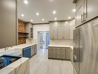 Rented by Bouklis Group