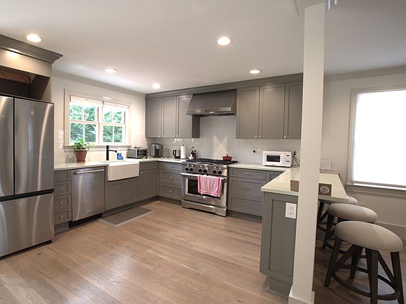 4th image of 9 Redfield Ln