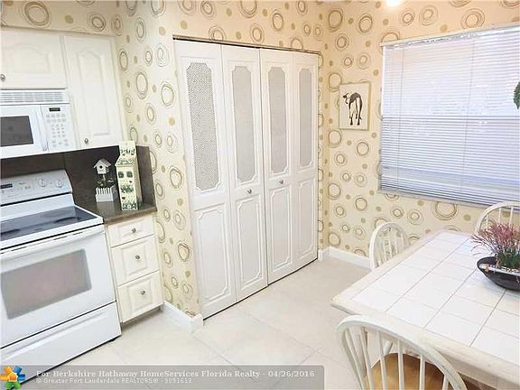 4th image of 7320 Lake Circle Dr APT 107
