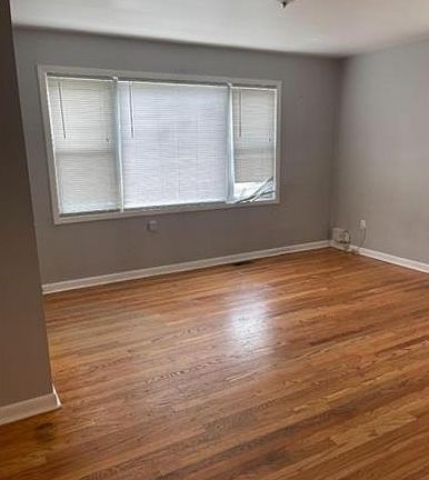 4th image of 41 Bayliss St #2