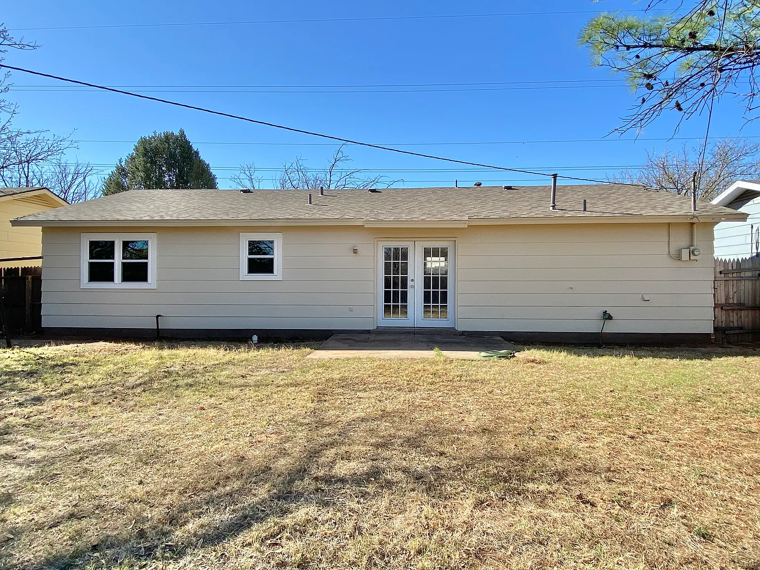 3 bed, 1.5 bath, 1132 sqft, $1,275 — Photo 2