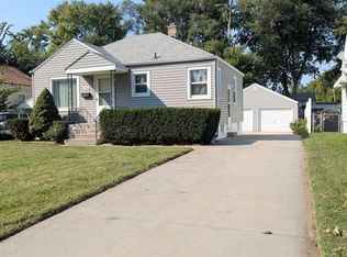 6786 Pratt St, Omaha, NE 68104