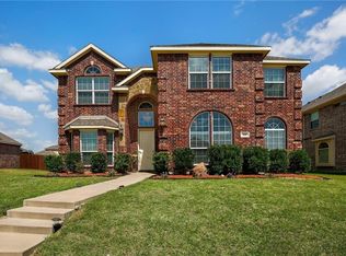 310 Wisteria Way, Red Oak, TX 75154