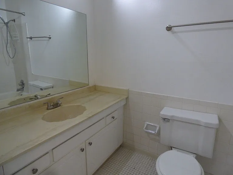372 Redding Rd #A — Photo 17