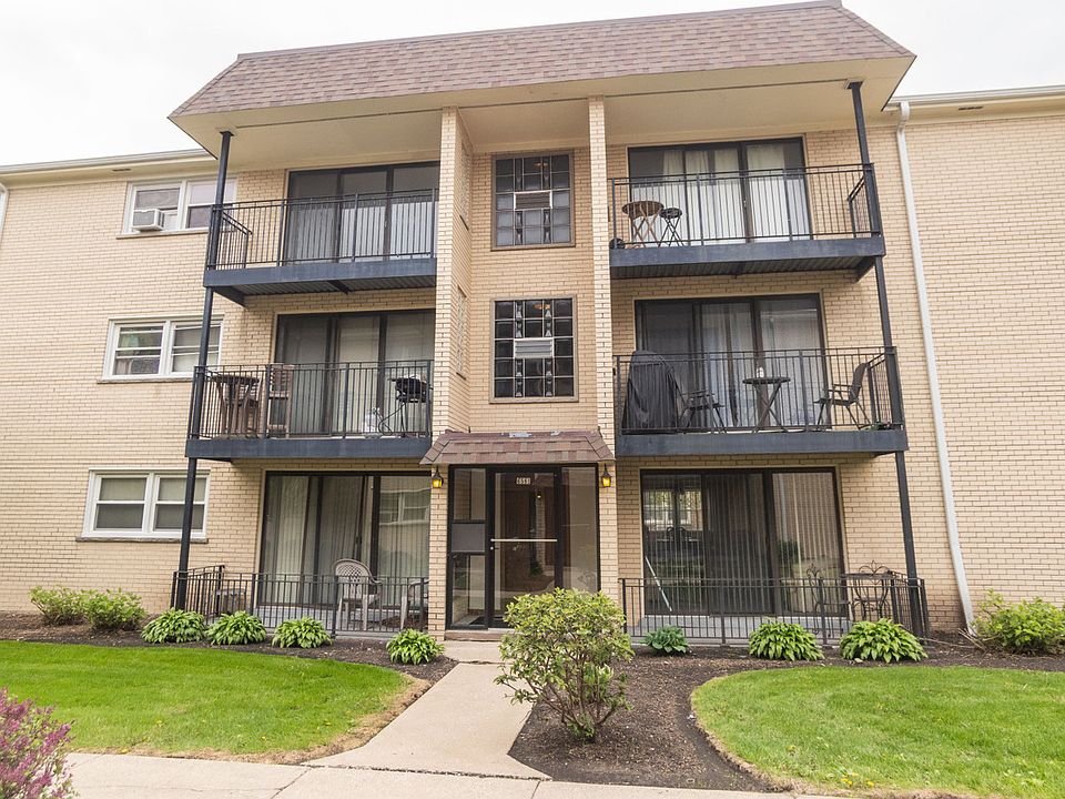 1st image of 6561 N Harlem Ave APT 3E