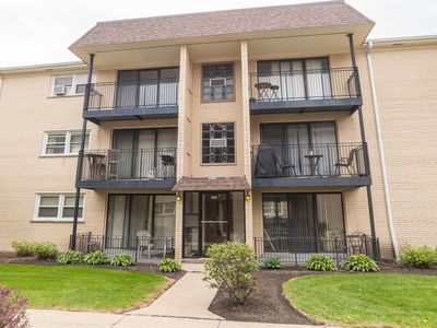 6561 N Harlem Ave APT 3E, Chicago, IL, 60631