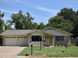 1348 Norwood Dr, Hurst, TX 76053
