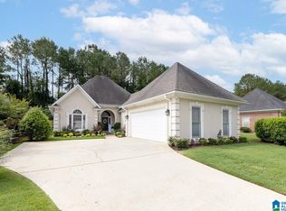 216 Paradise Lake Dr, Hoover, AL 35244