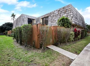1002 Springdale Ct, Palm Springs, FL 33461