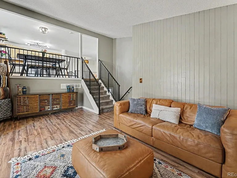 3262 S Norfolk Way — Photo 6