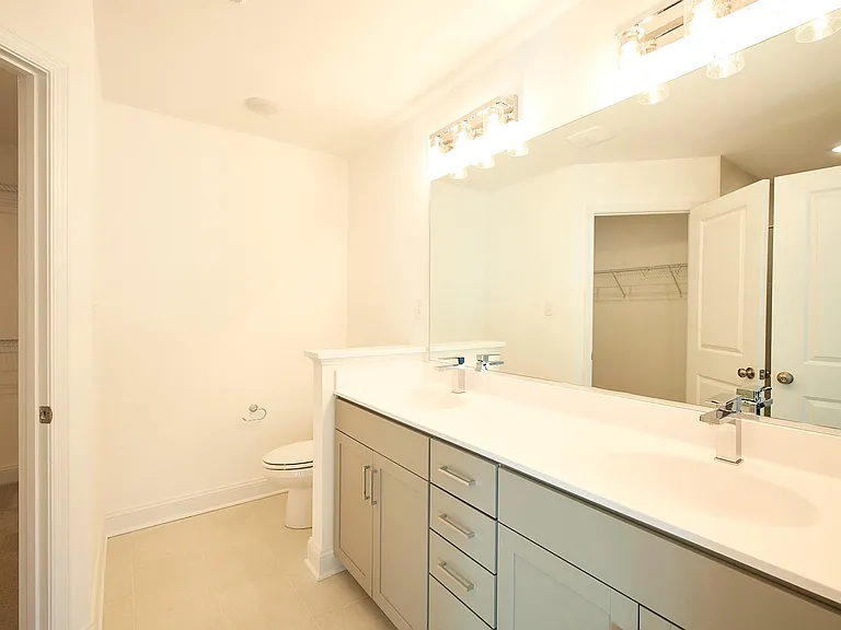 13868 Randolph Pond Ln — Photo 20