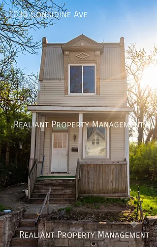 1030 Considine Ave Photo 1