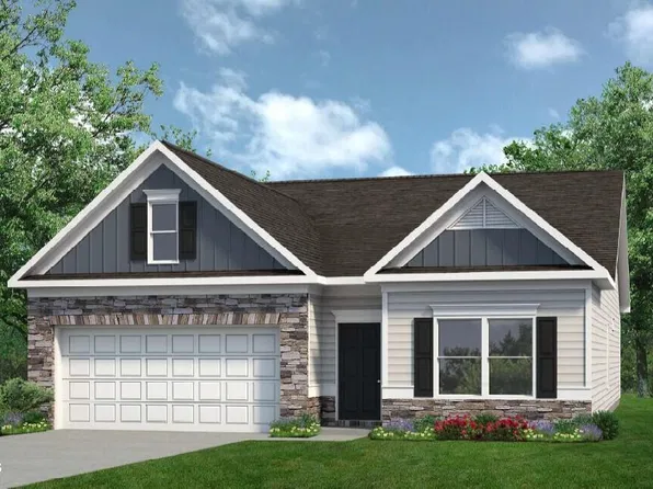 1236 Pink Geranium Dr, Benson, NC 27504