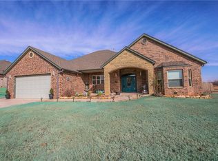 445 Bailey St, Blanchard, OK 73010
