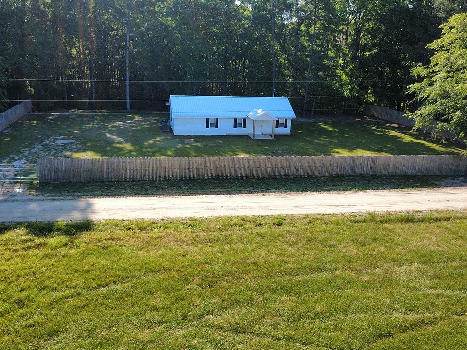 2nd image of 2983 Cannon Lake Rd.