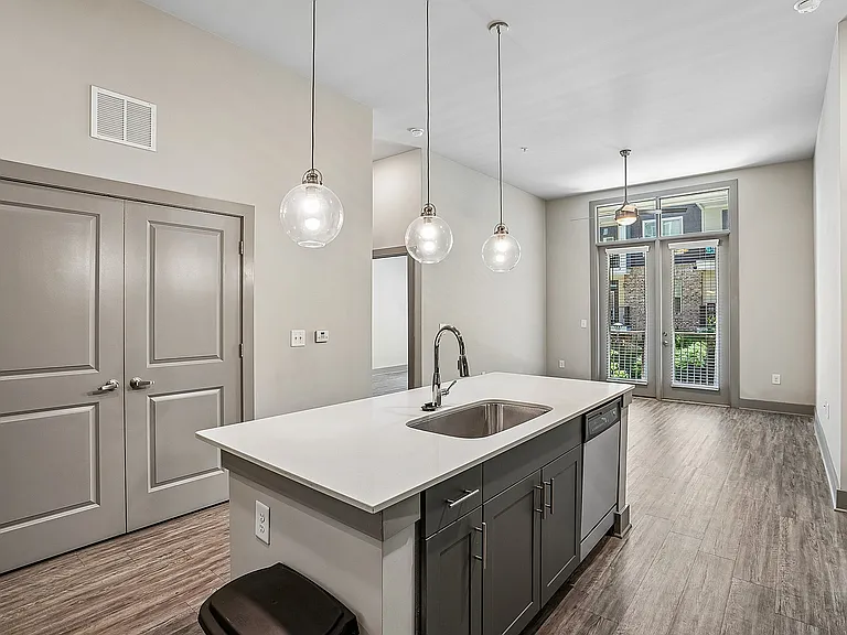 Lenox - Kitchen