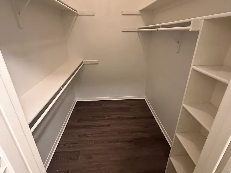 3201 Squireswood Dr — Photo 24