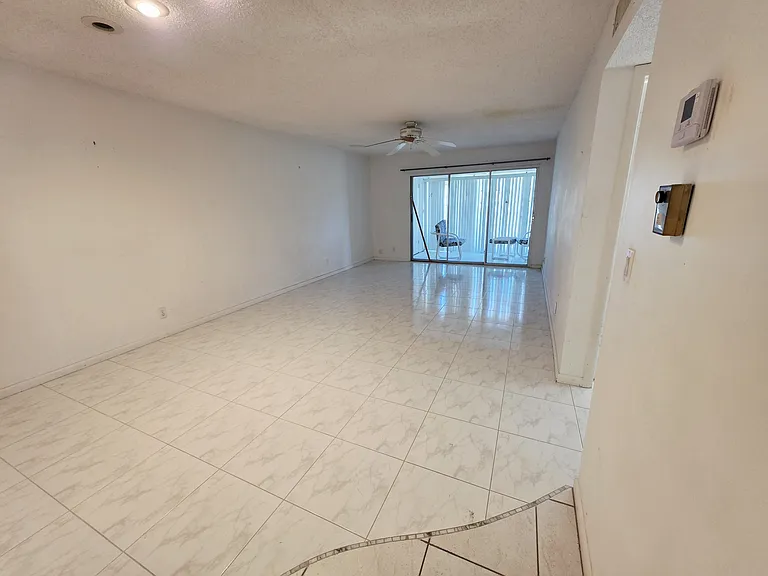 13721 Flora Pl #D — Photo 11