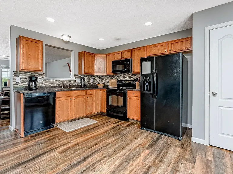 199 Birds Eye View Dr — Photo 7
