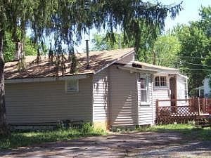 1st image of 144 Mechanic St
