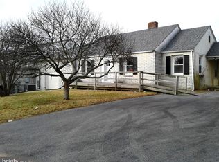 8 Virginia Ave, Reisterstown, MD 21136