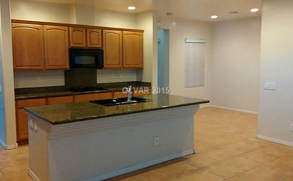 3rd image of 6804 Tarpon Springs Ct