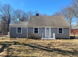 15 Geneva Rd, South Yarmouth, MA 02664