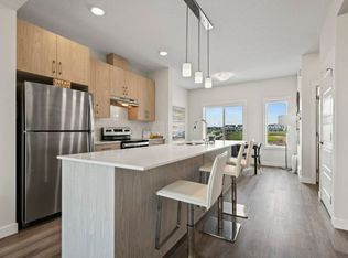 21750 93rd Ave NW #64, Edmonton, AB T5T7S5