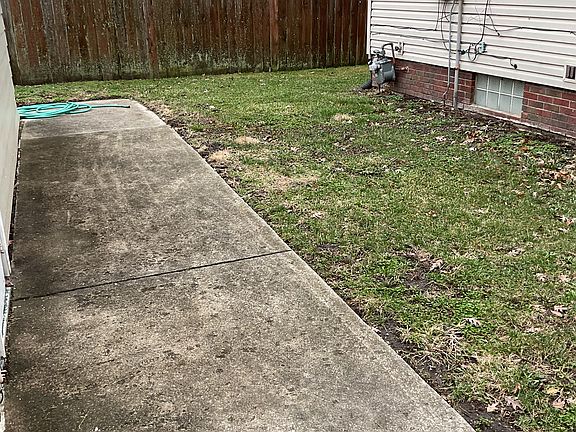 4th image of 4819 Van Buren St